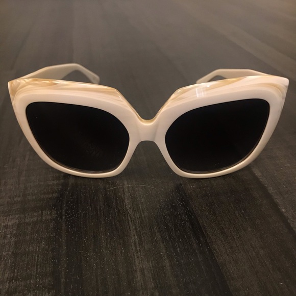 Vonzipper Poly Sunglasses Women\'s White Marble main image 4